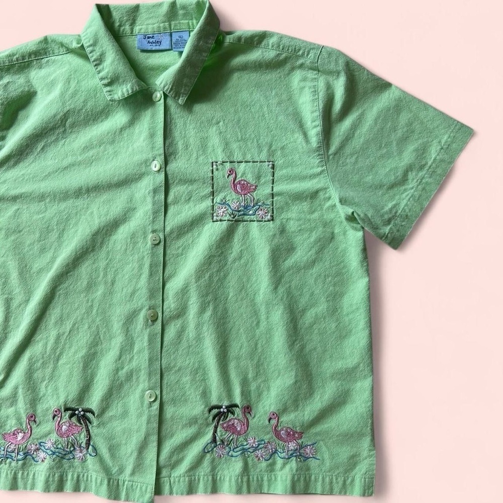 🦩Vintage-Inspired Jane Ashley Flamingo Embroidered Button-Up – XL – Charming